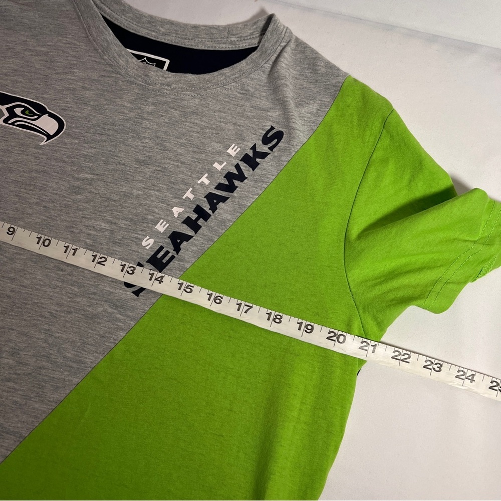 🏈Seattle Seahawks 🏈 Men’s Tshirt -Size Medium - Picture 5 of 9